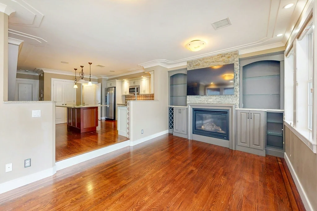 2 bed, 2 bath apartment for rent at 184 K St Unit 1, South Boston — photo 4 of 10