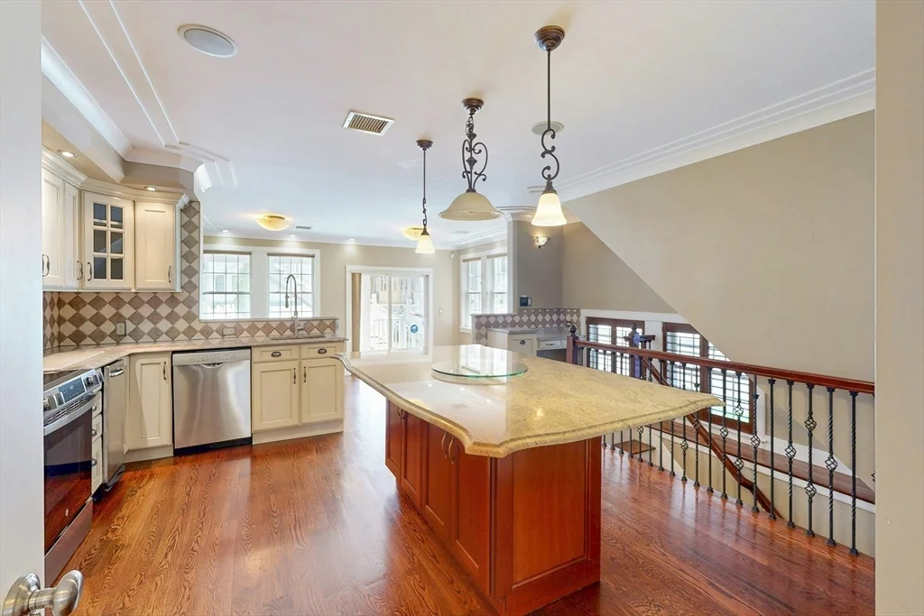 2 bed, 2 bath apartment for rent at 184 K St Unit 1, South Boston — photo 2 of 10