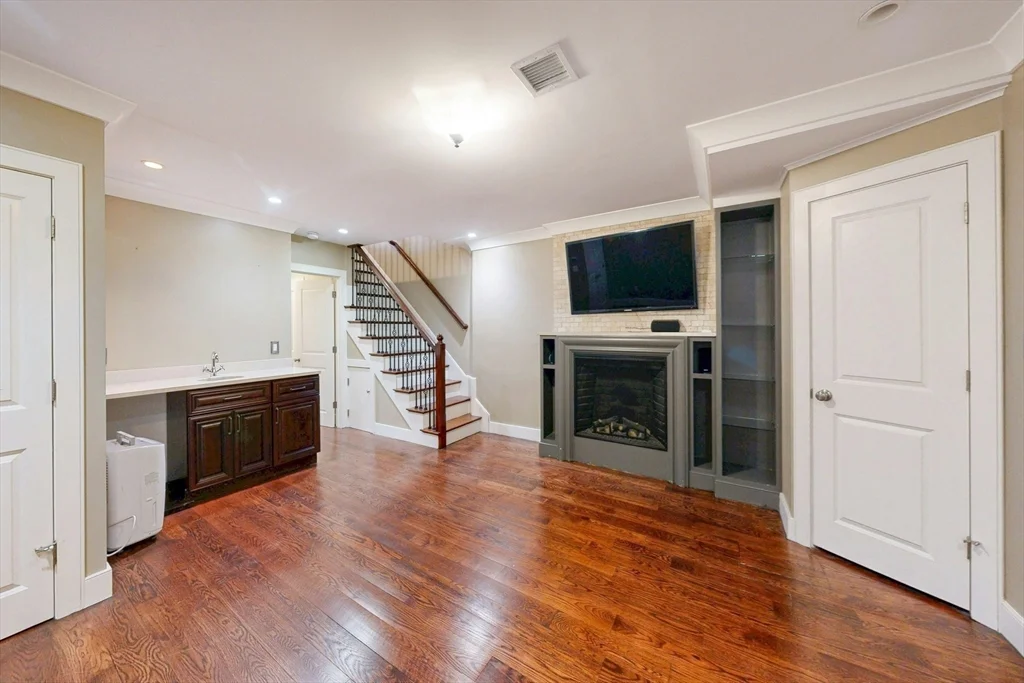 2 bed, 2 bath apartment for rent at 184 K St Unit 1, South Boston — photo 7 of 10