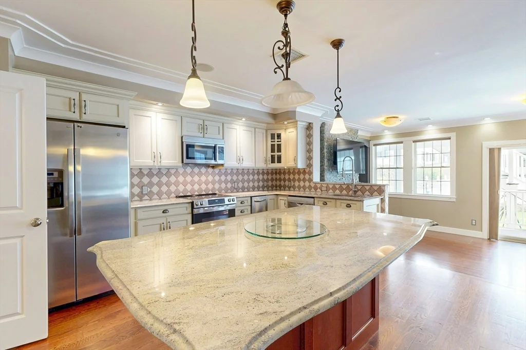 2 bed, 2 bath apartment for rent at 184 K St Unit 1, South Boston — photo 1 of 10