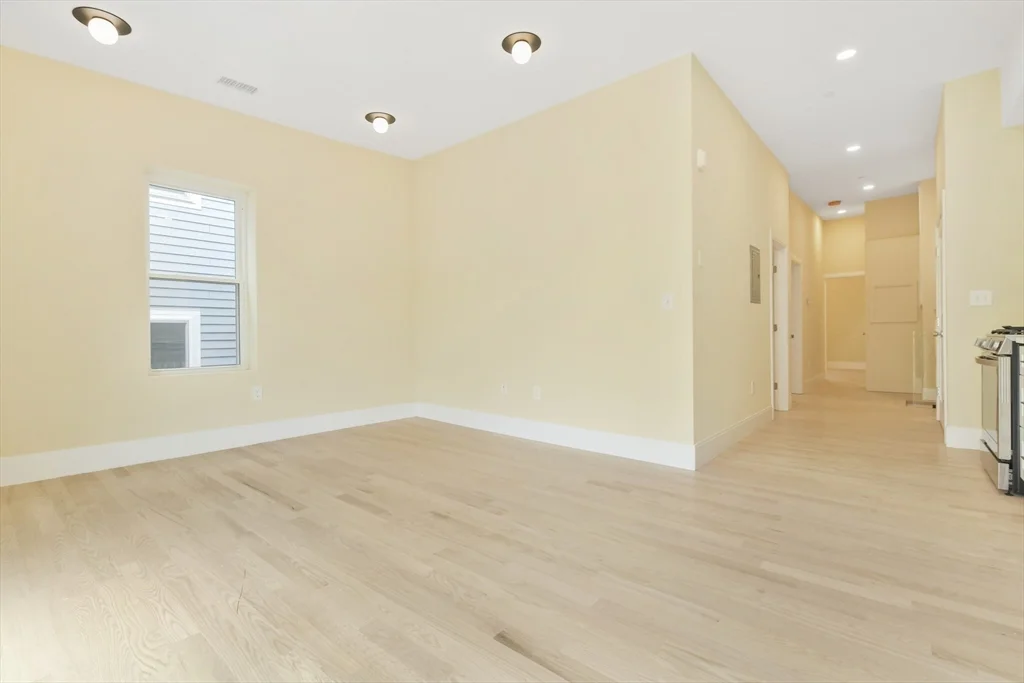 3 bed, 2 bath apartment for rent at 184 Paris Unit 3, East Boston — photo 12 of 16