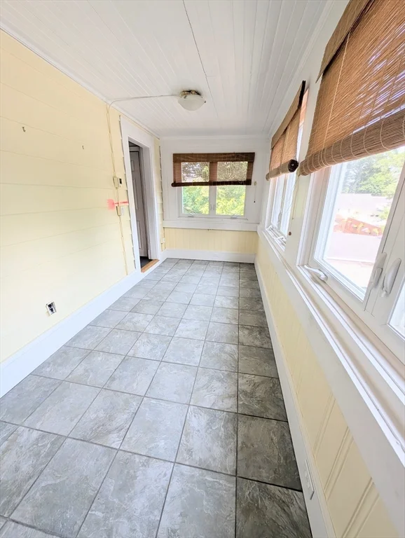 3 bed, 1 bath apartment for rent at 184 Parmenter Rd Unit 2, West Newton — photo 15 of 20