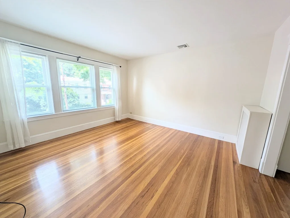 3 bed, 1 bath apartment for rent at 184 Parmenter Rd Unit 2, West Newton — photo 2 of 20