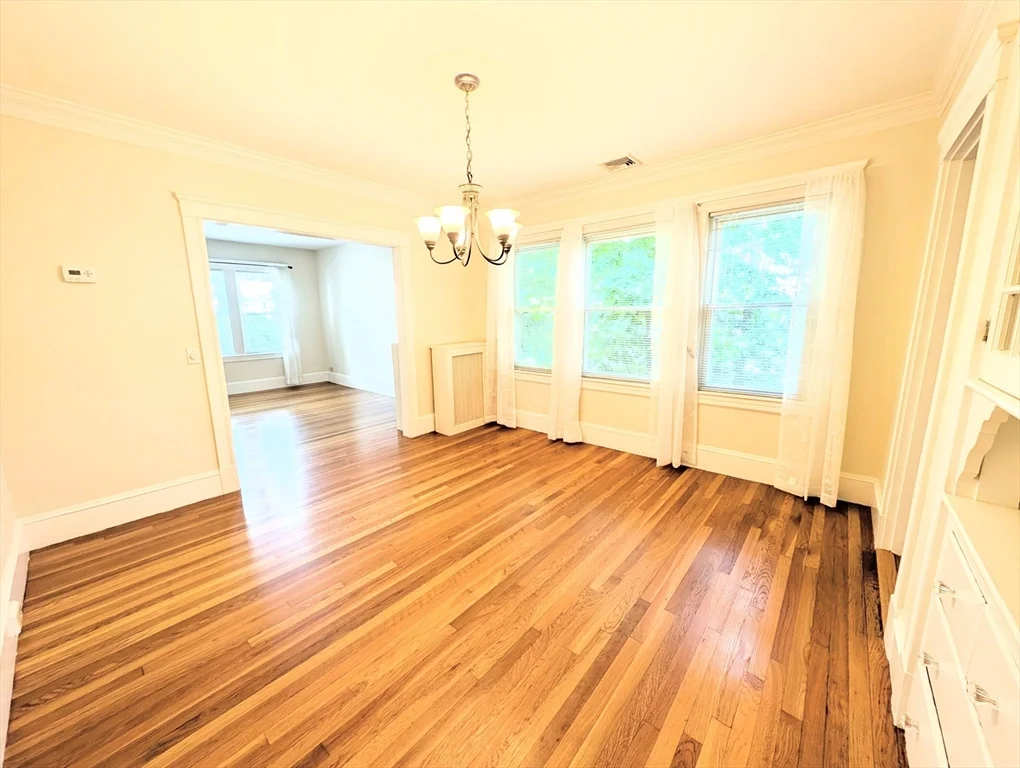 3 bed, 1 bath apartment for rent at 184 Parmenter Rd Unit 2, West Newton — photo 5 of 20