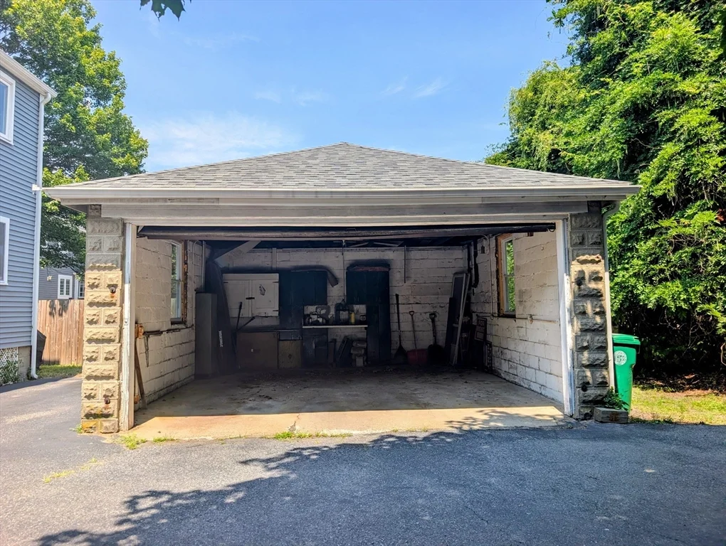 3 bed, 1 bath apartment for rent at 184 Parmenter Rd Unit 2, West Newton — photo 19 of 20