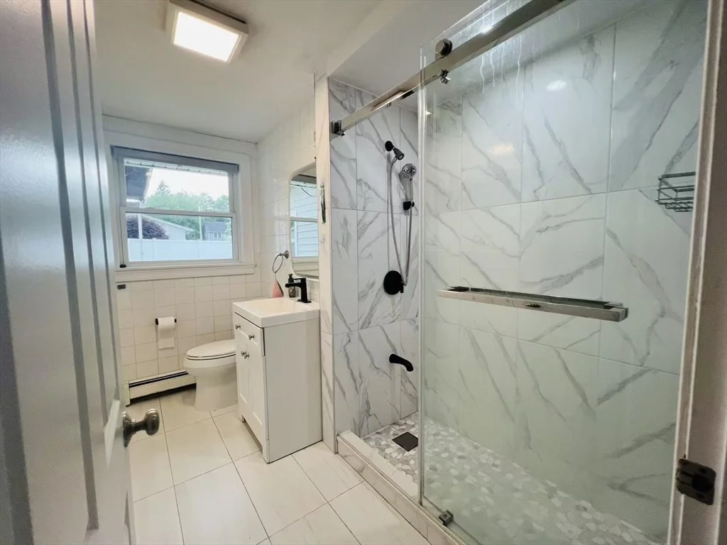 3 bed, 1 bath apartment for rent at 184 Richard Rd Unit 0, Braintree — photo 18 of 21
