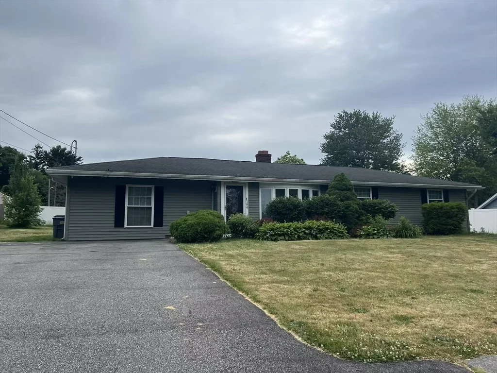 3 bed, 1 bath apartment for rent at 184 Richard Rd Unit 0, Braintree — photo 1 of 21