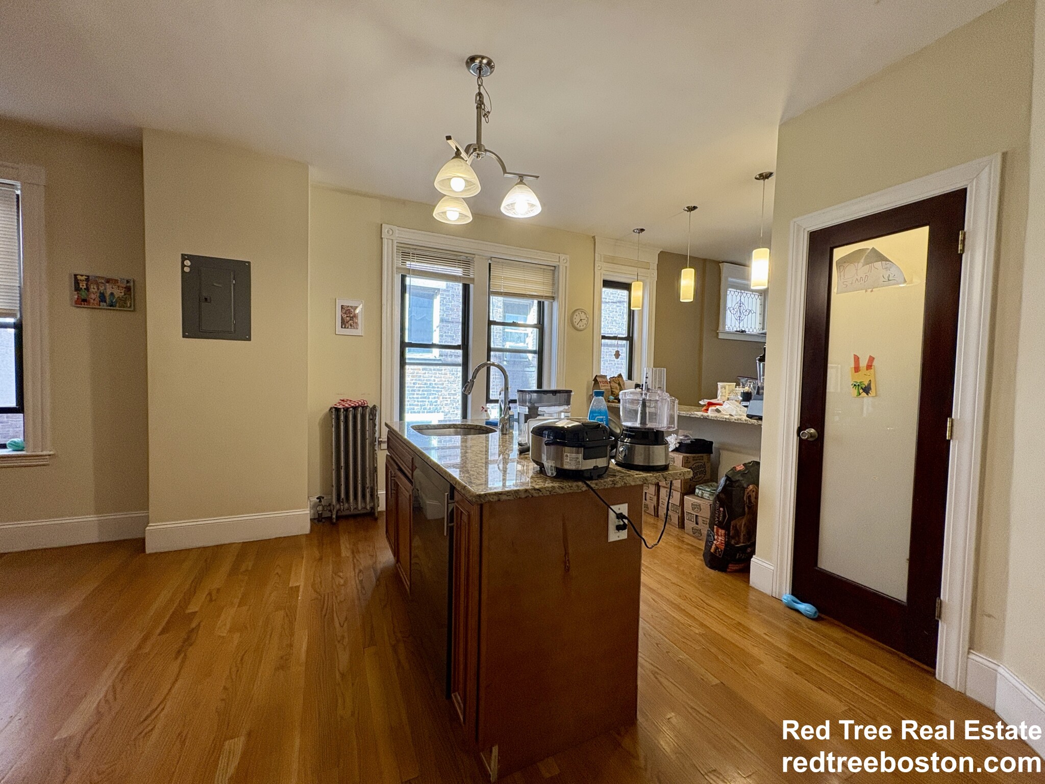 4 bed, 3 bath apartment for rent at 184 Saint Paul St Unit 1, Coolidge Corner — photo 5 of 30
