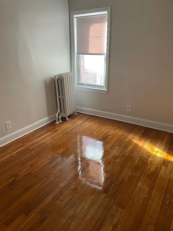 4 bed, 1 bath apartment for rent at 184 Walnut Ave Unit 3, Roxbury — photo 7 of 10