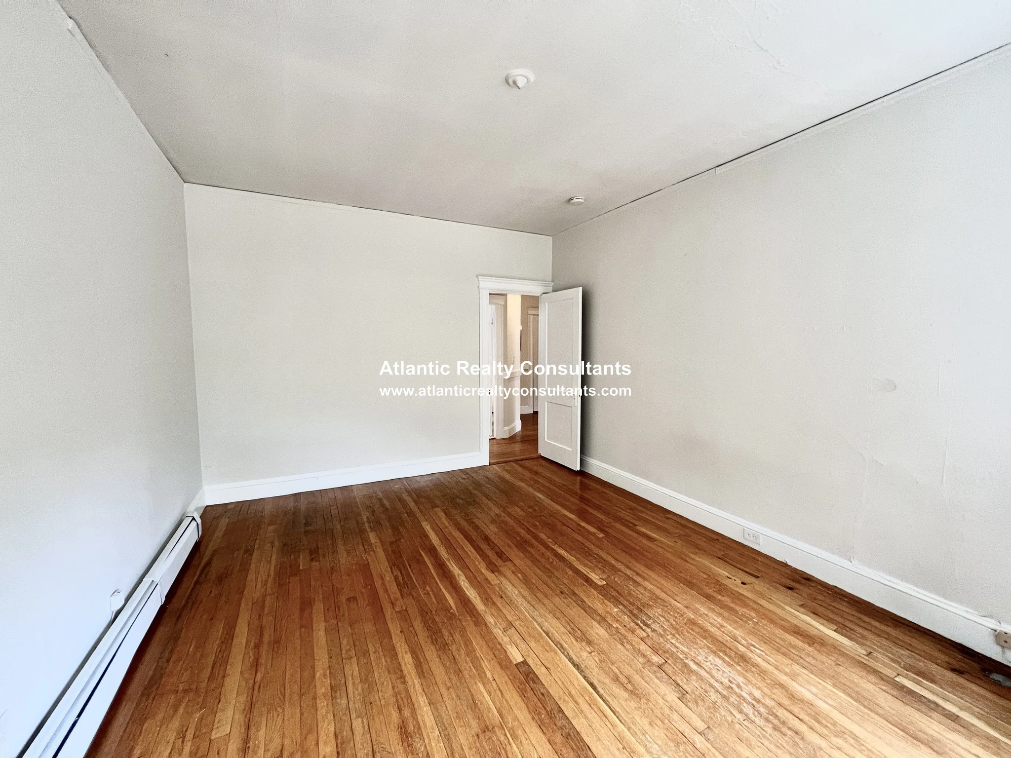 1 bed, 1 bath apartment for rent at 1840 Commonwealth Ave Unit 170, Brighton — photo 3 of 11