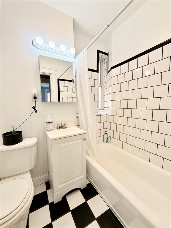 1 bed, 1 bath apartment for rent at 1840 Commonwealth Ave Unit 6, Brighton — photo 6 of 8