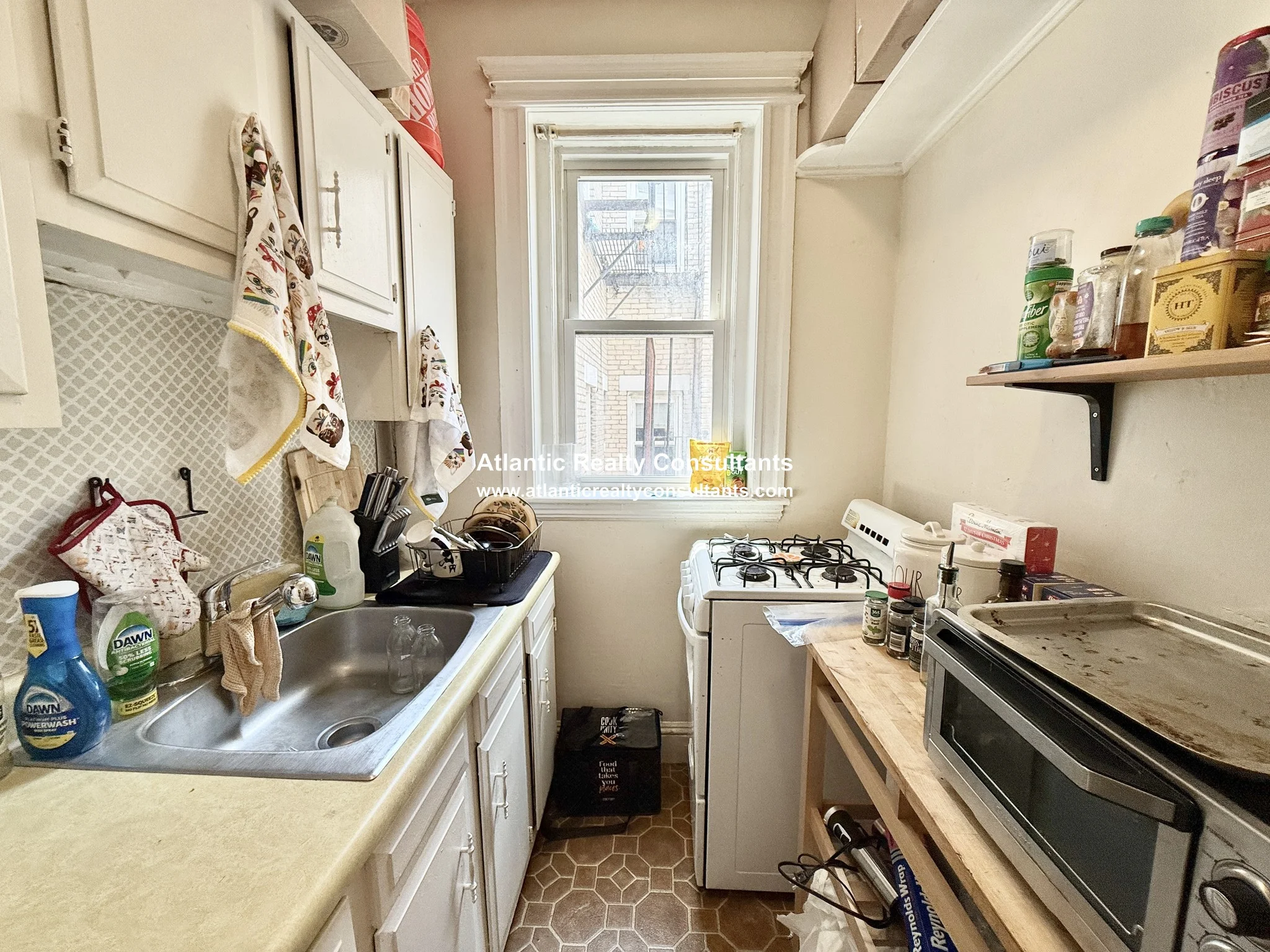 Studio bed, 1 bath apartment for rent at 1840 Commonwealth Ave Unit 801, Brighton — photo 3 of 9
