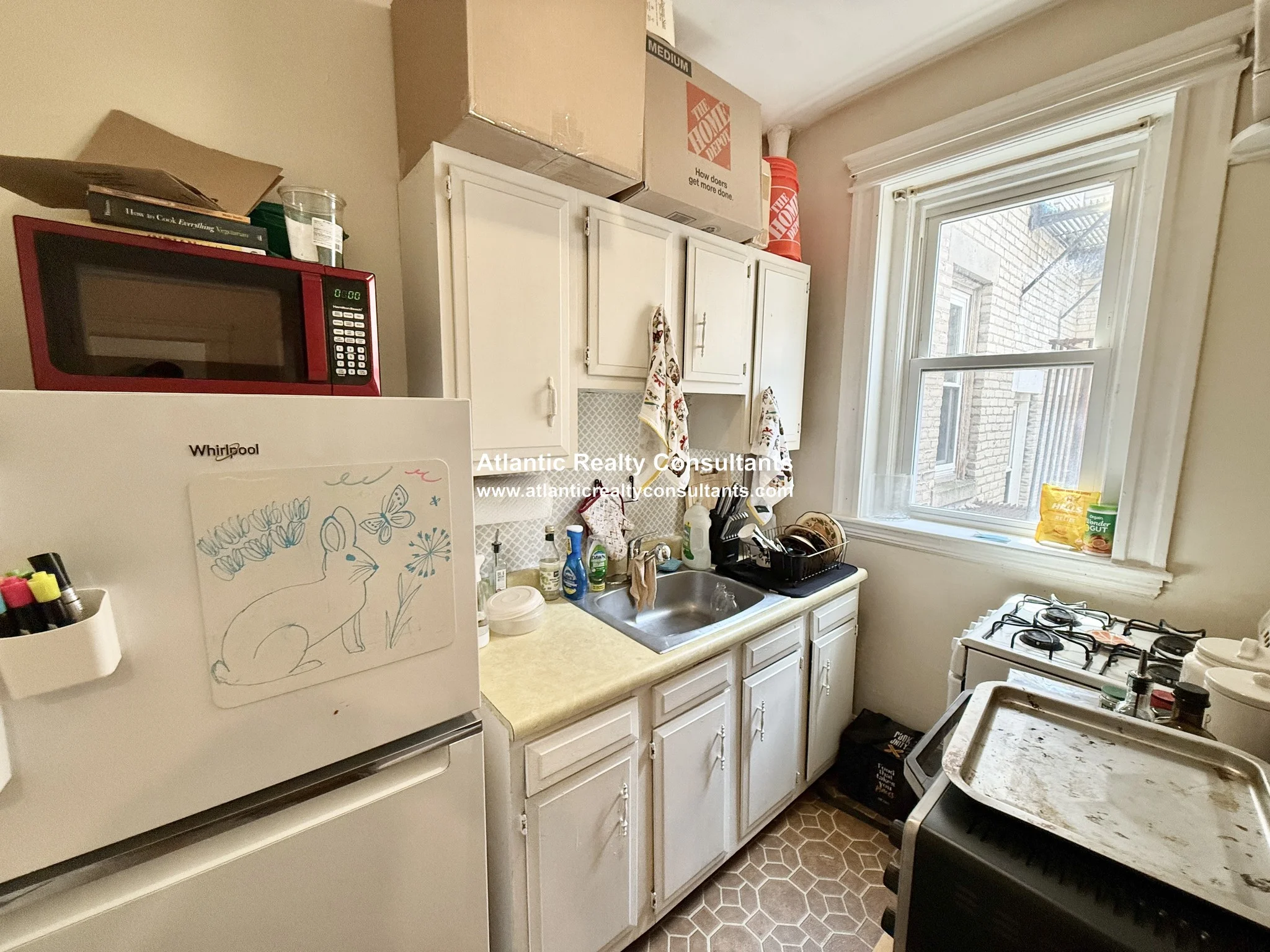 Studio bed, 1 bath apartment for rent at 1840 Commonwealth Ave Unit 801, Brighton — photo 4 of 9