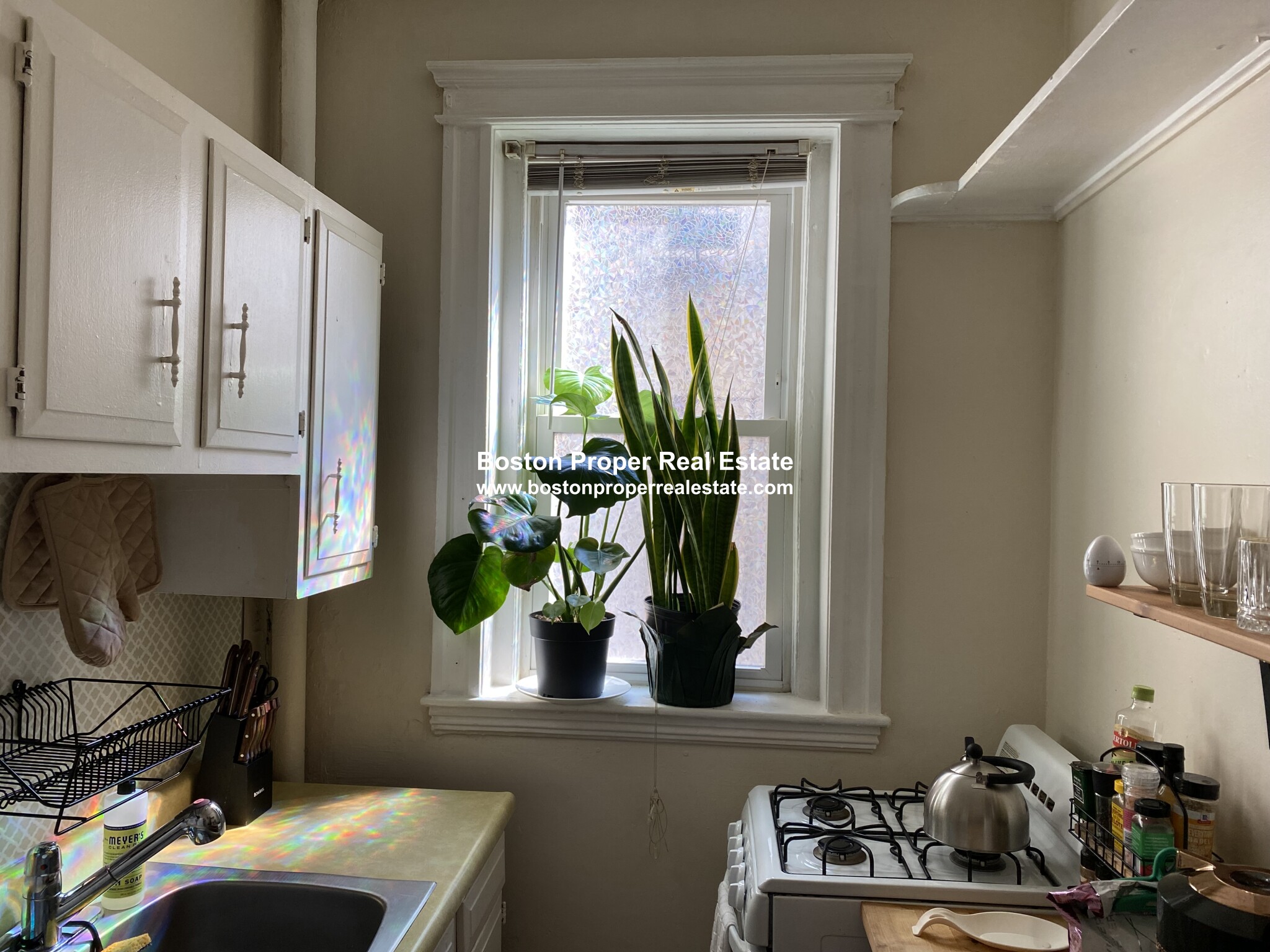 Studio bed, 1 bath apartment for rent at 1840 Commonwealth Ave Unit 8A, Brighton — photo 8 of 10