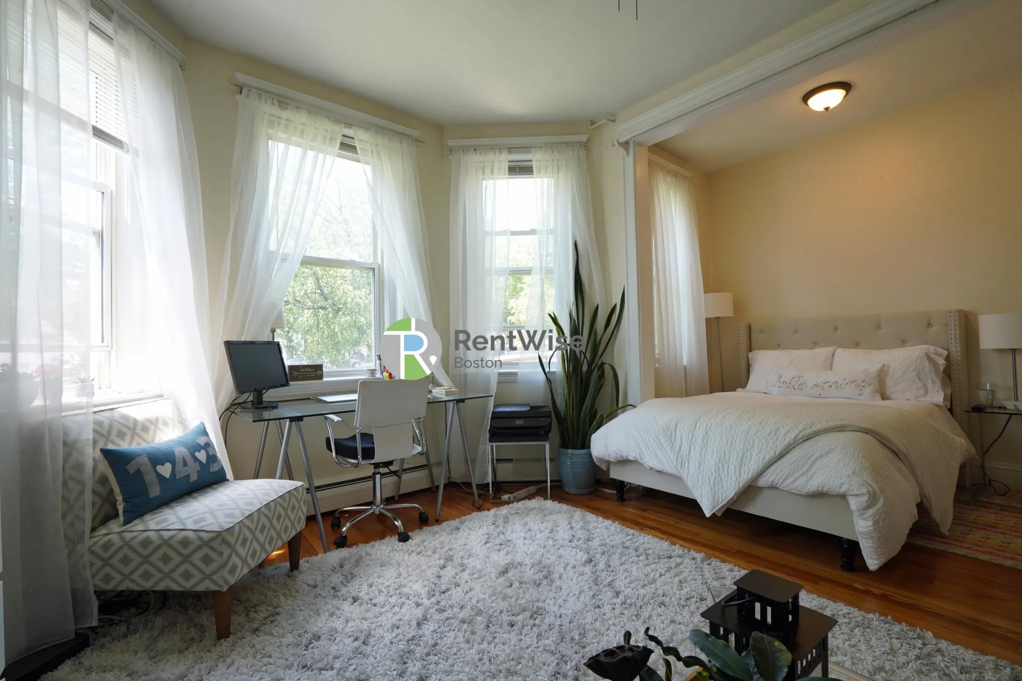 Studio bed, 1 bath apartment for rent at 1844 Commonwealth Ave Unit 1, Brighton