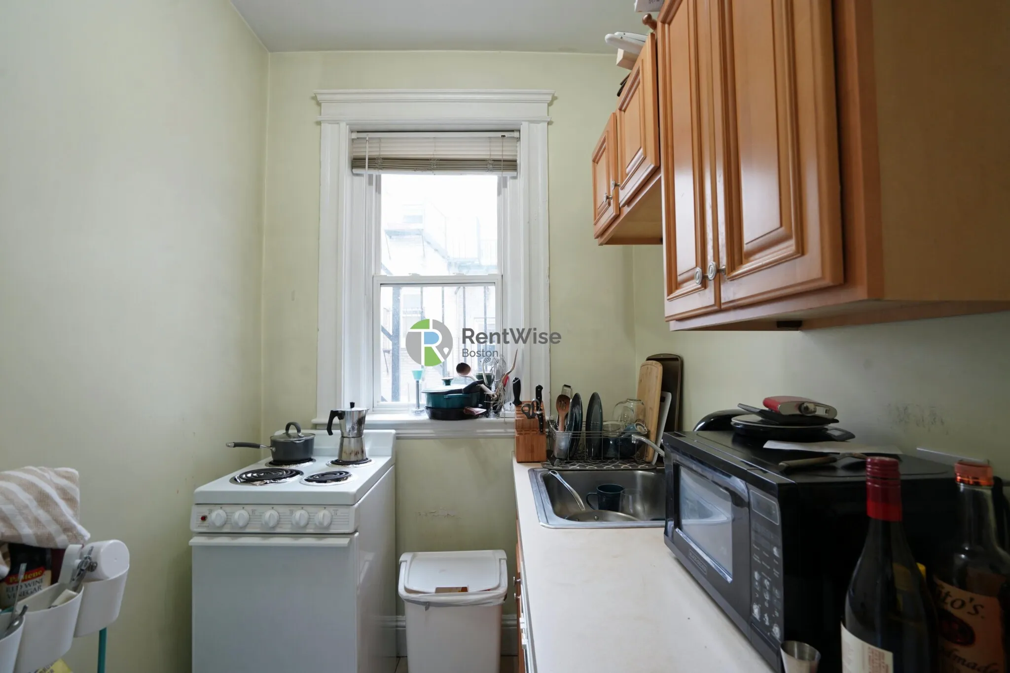 1 bed, 1 bath apartment for rent at 1844 Commonwealth Ave Unit 10, Brighton — photo 6 of 13