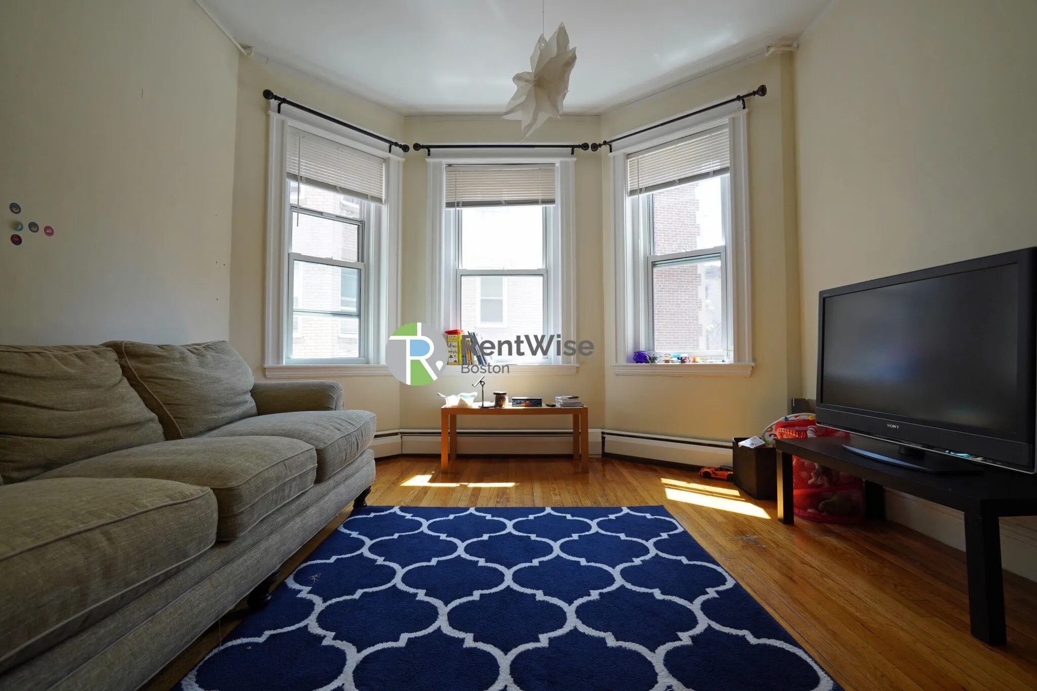 1 bed, 1 bath apartment for rent at 1844 Commonwealth Ave Unit 6, Brighton