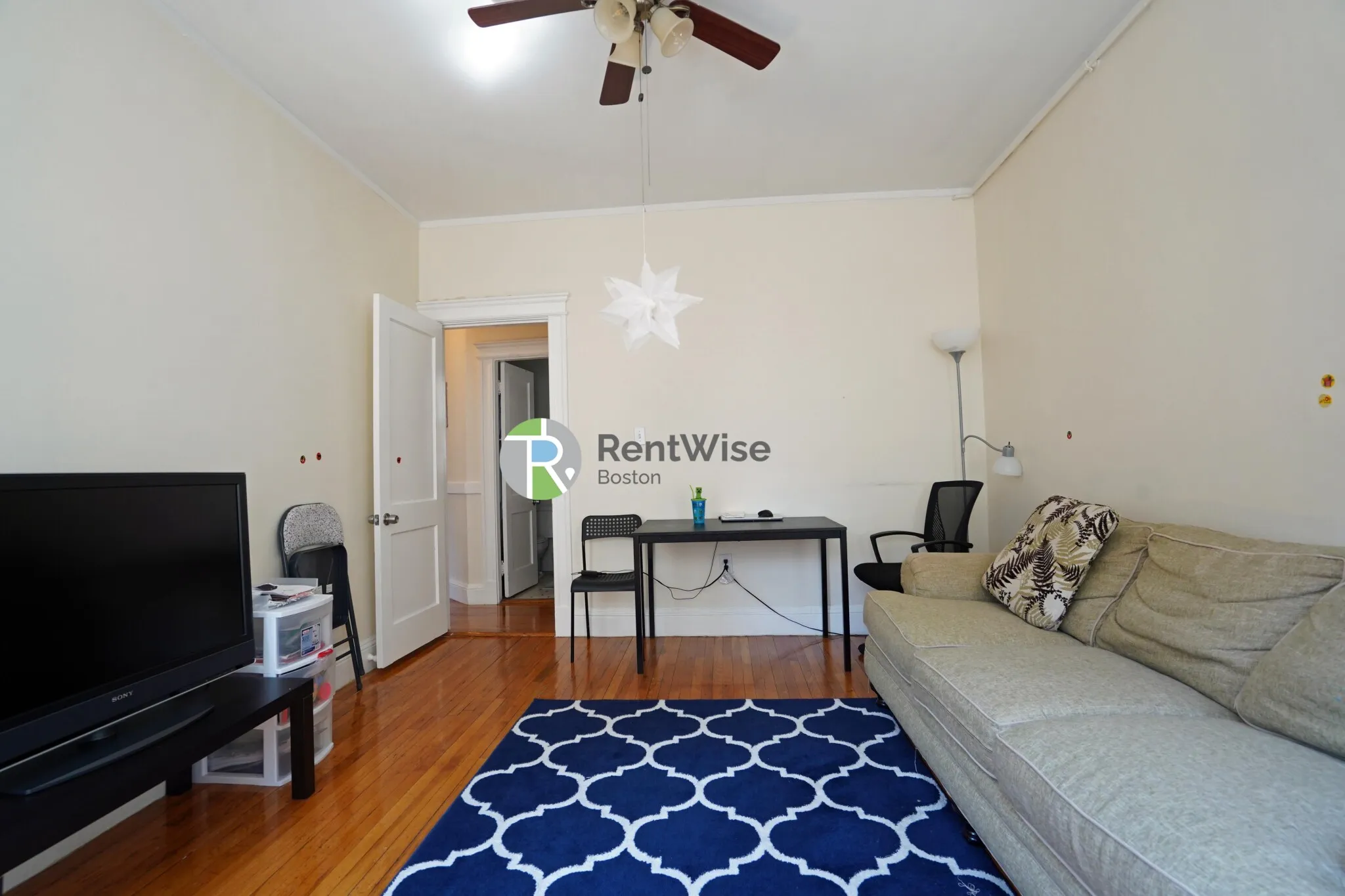 1 bed, 1 bath apartment for rent at 1844 Commonwealth Ave Unit 6, Brighton — photo 3 of 15