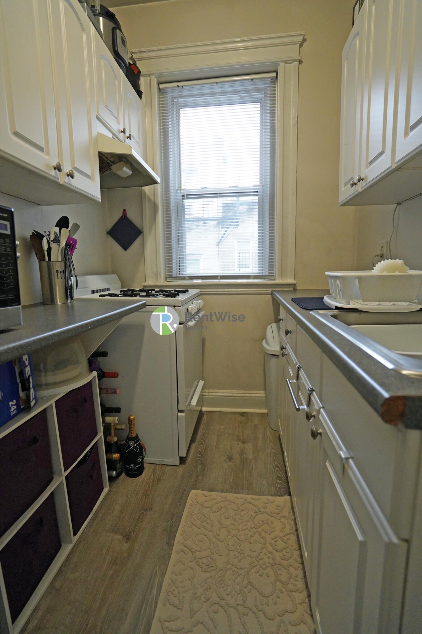 1 bed, 1 bath apartment for rent at 1844 Commonwealth Ave Unit 9, Brighton — photo 11 of 14