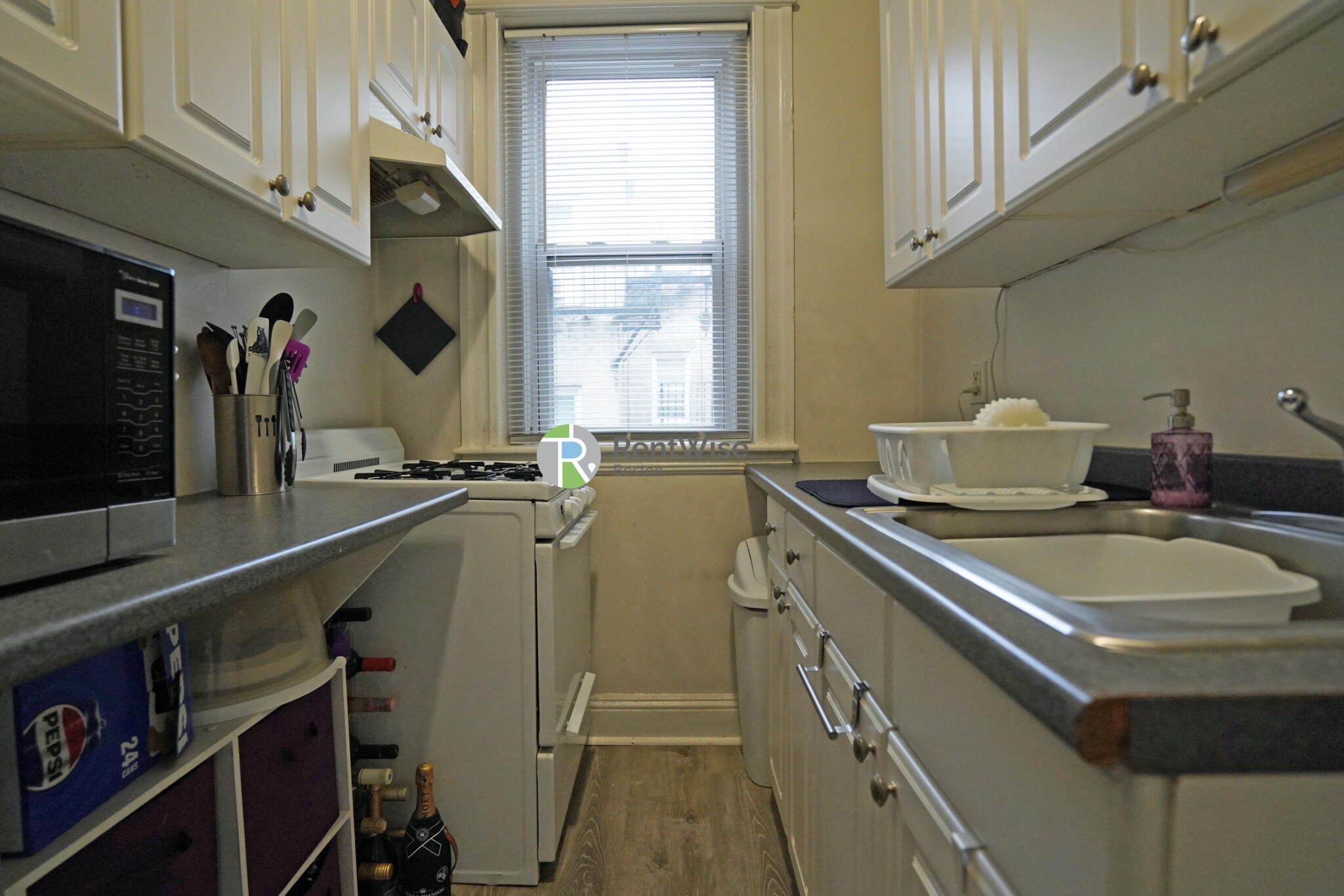 1 bed, 1 bath apartment for rent at 1844 Commonwealth Ave Unit 9, Brighton — photo 10 of 14