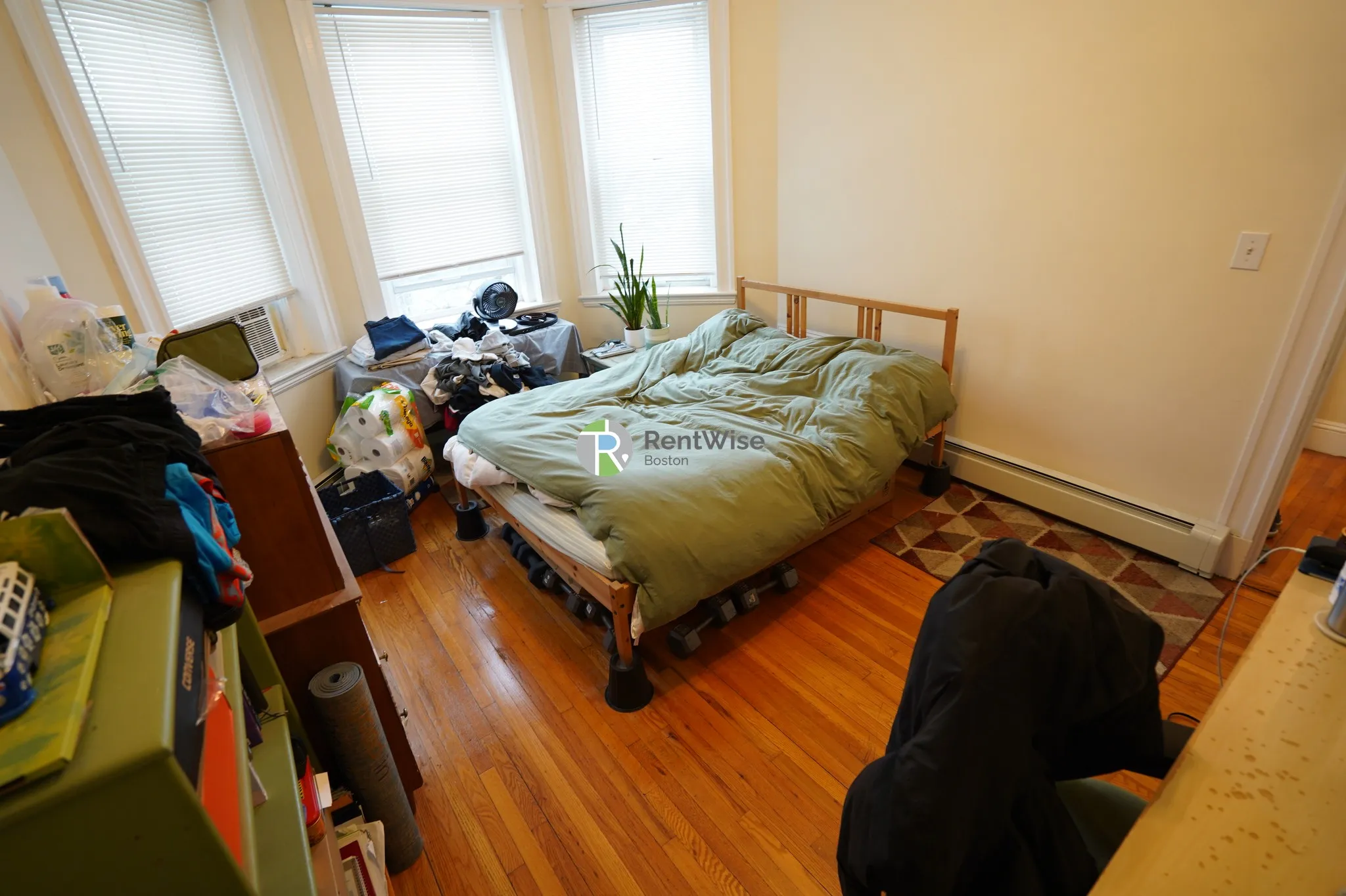 Studio bed, 1 bath apartment for rent at 1846 Commonwealth Ave Unit 15, Brighton — photo 3 of 22