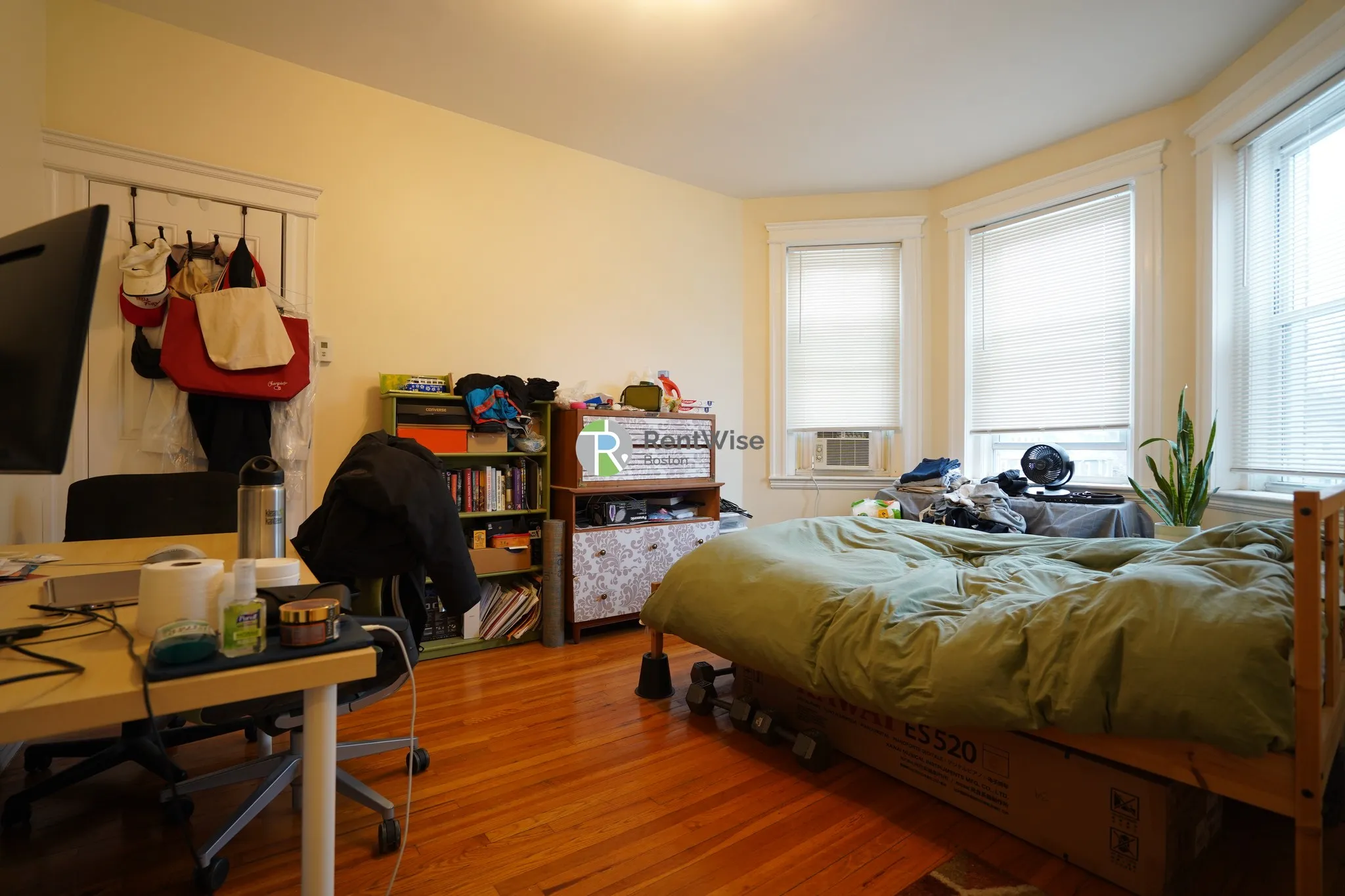 Studio bed, 1 bath apartment for rent at 1846 Commonwealth Ave Unit 15, Brighton — photo 1 of 22