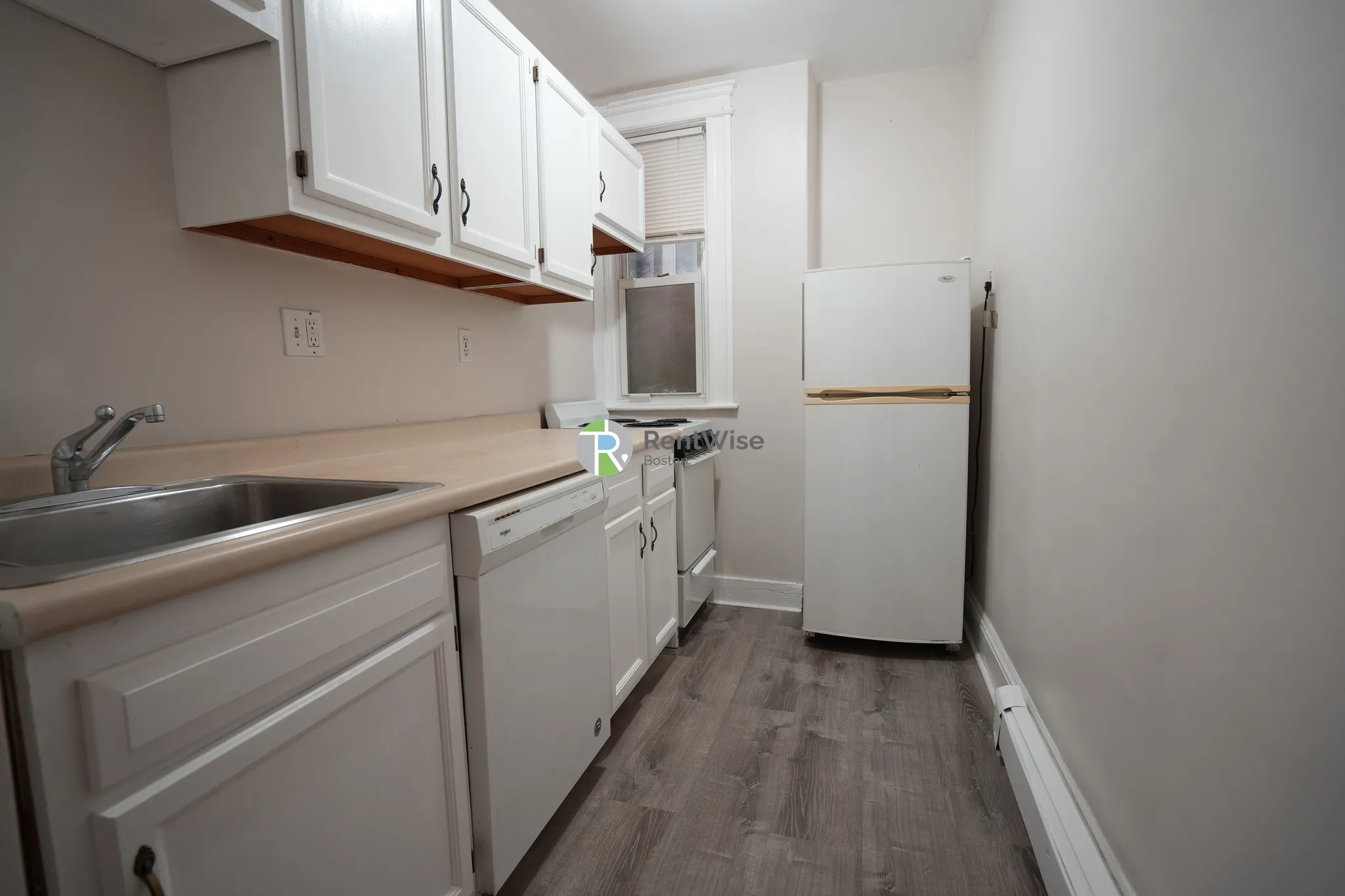 2 bed, 1 bath apartment for rent at 1846 Commonwealth Ave Unit 4, Brighton — photo 5 of 20