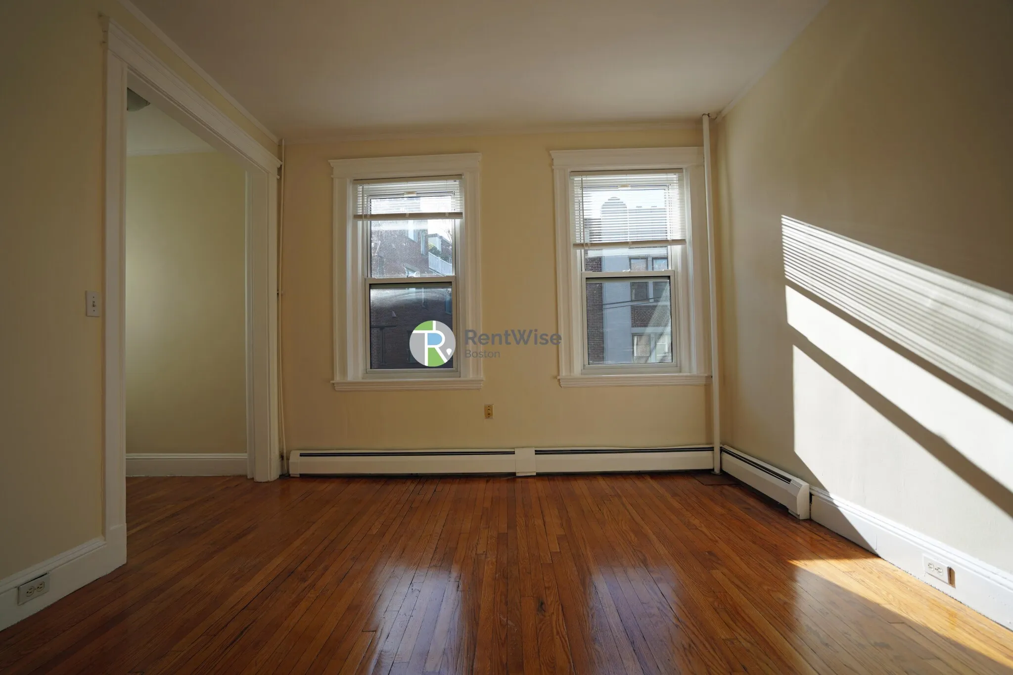 Studio bed, 1 bath apartment for rent at 1846 Commonwealth Ave Unit 7, Brighton — photo 2 of 13