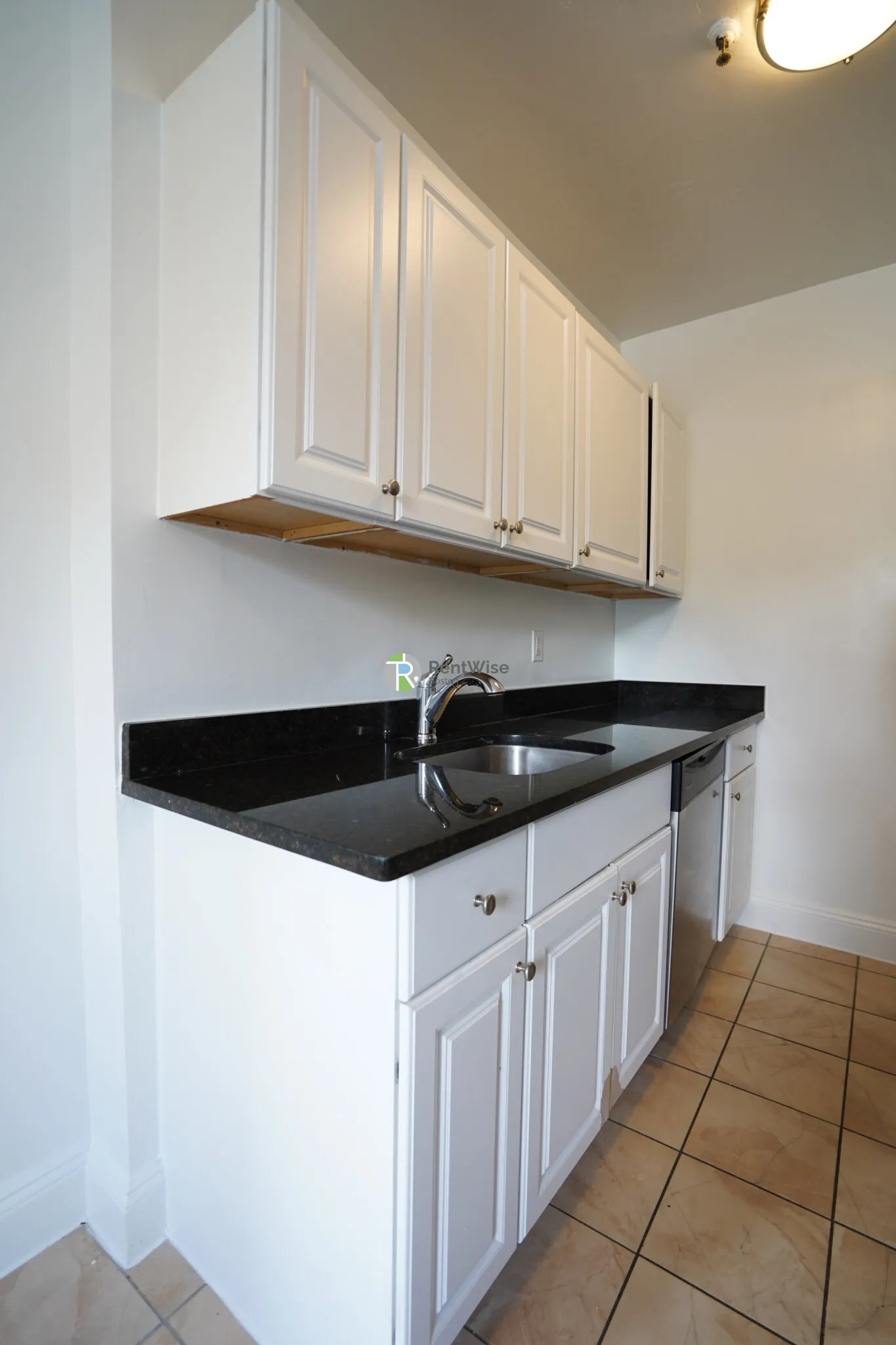 1 bed, 1 bath apartment for rent at 1848 Commonwealth Ave Unit 22, Brighton — photo 7 of 21