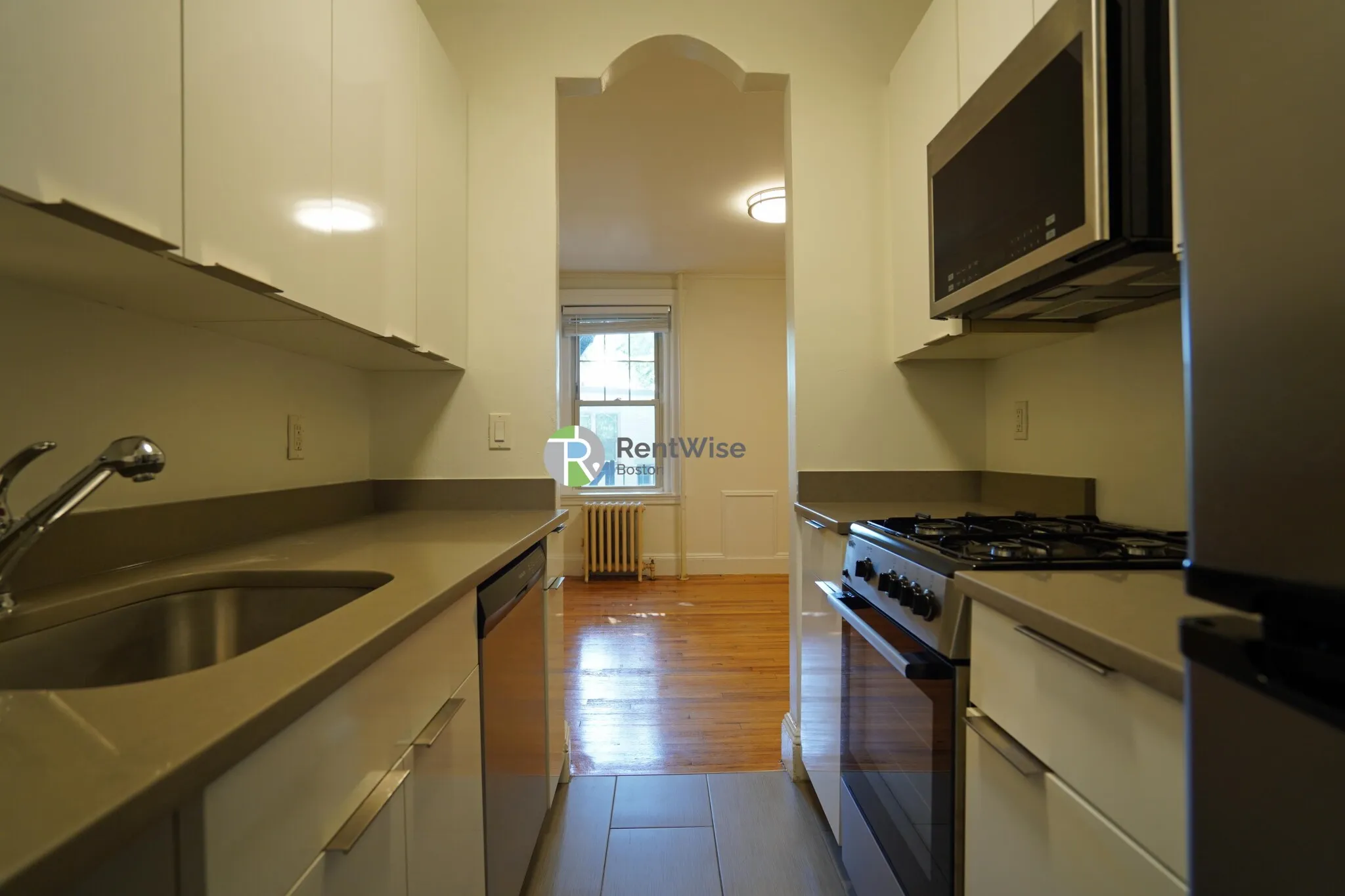 1 bed, 1 bath apartment for rent at 1848 Commonwealth Ave Unit 36, Brighton — photo 2 of 20