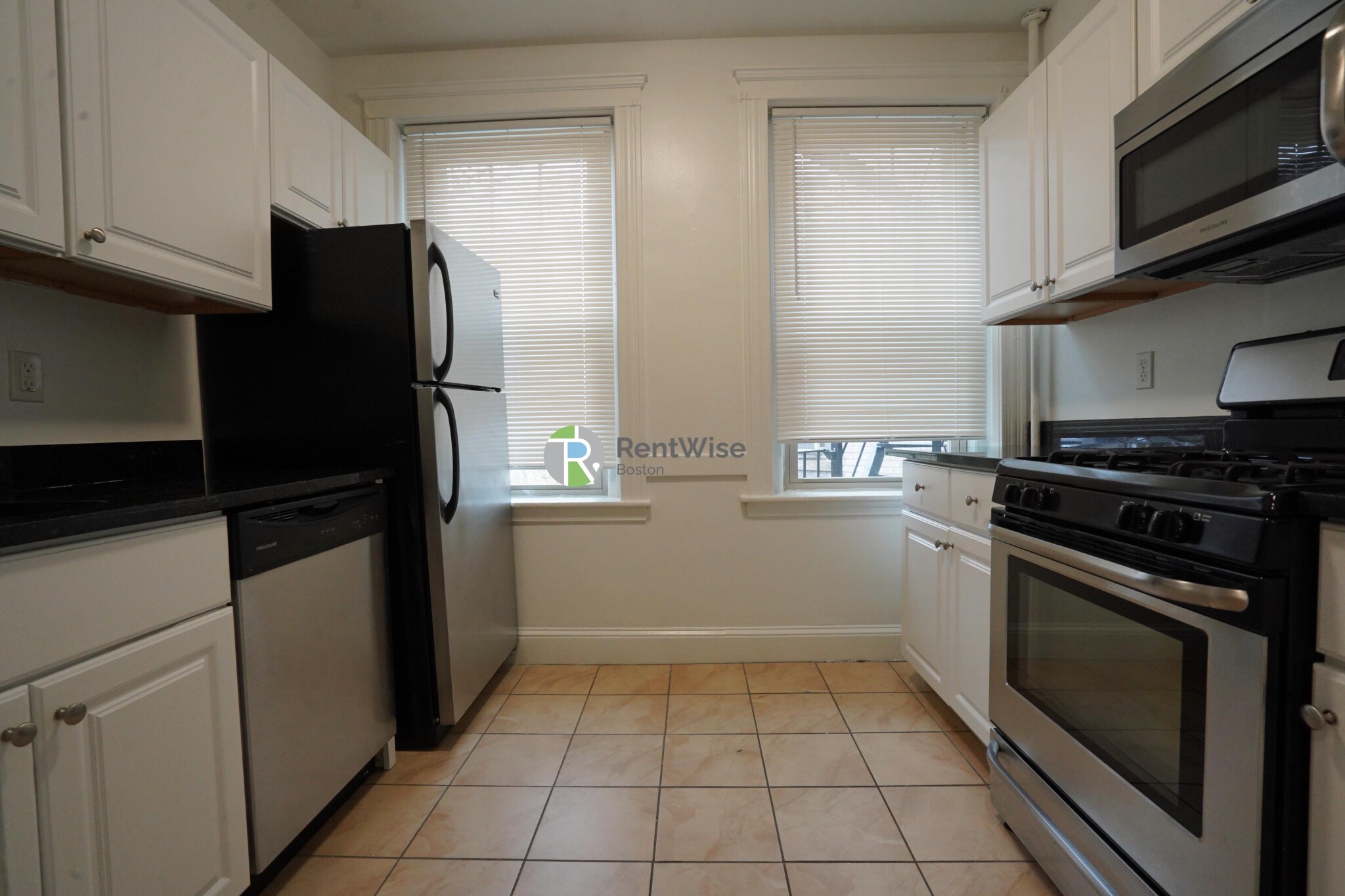 1 bed, 1 bath apartment for rent at 1848 Commonwealth Ave Unit 45, Brighton