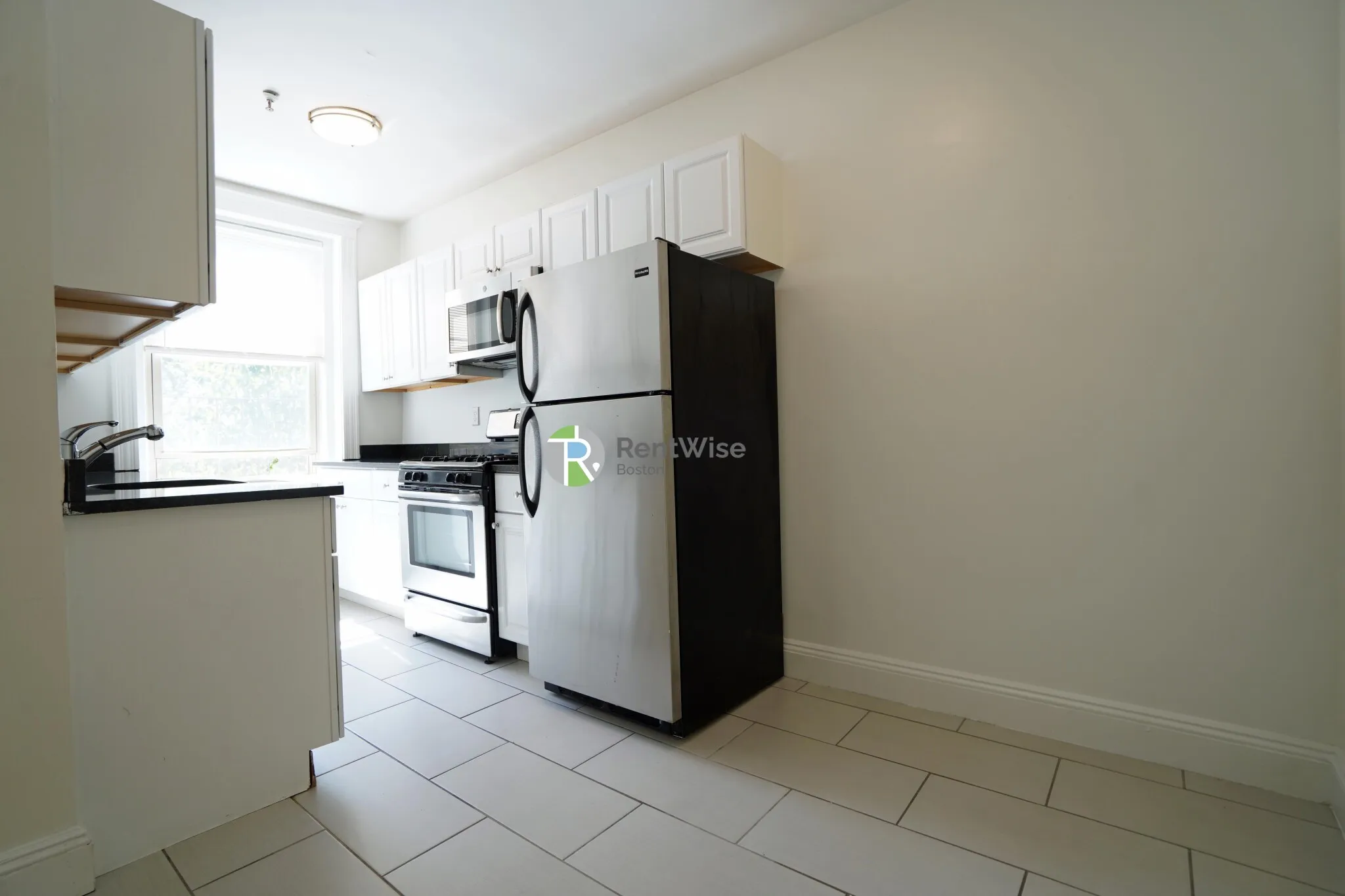 1 bed, 1 bath apartment for rent at 1848 Commonwealth Ave Unit 51, Brighton — photo 4 of 20