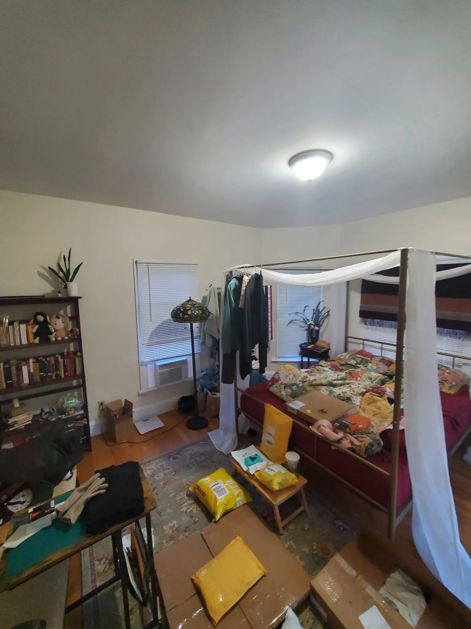 3 bed, 1 bath apartment for rent at 185 Beacon St Unit 2, Ward Two — photo 8 of 9