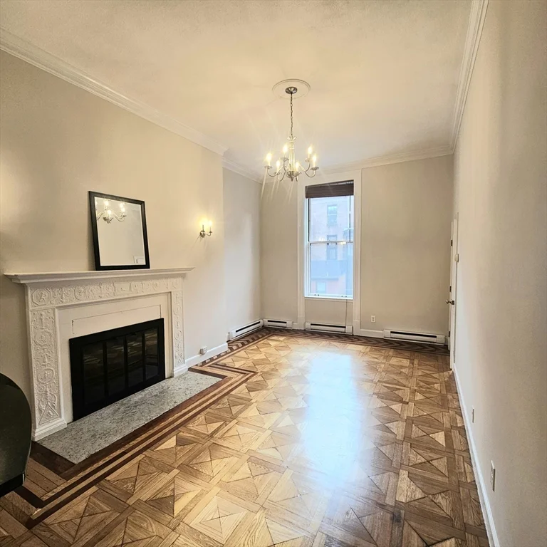 1 bed, 1 bath apartment for rent at 185 Beacon St Unit 2R, Back Bay