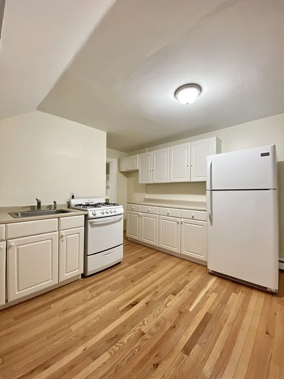 2 bed, 1 bath apartment for rent at 185 Beacon St Unit 3, Somerville — photo 12 of 17
