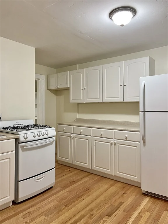 2 bed, 1 bath apartment for rent at 185 Beacon St Unit 3, Somerville — photo 13 of 17