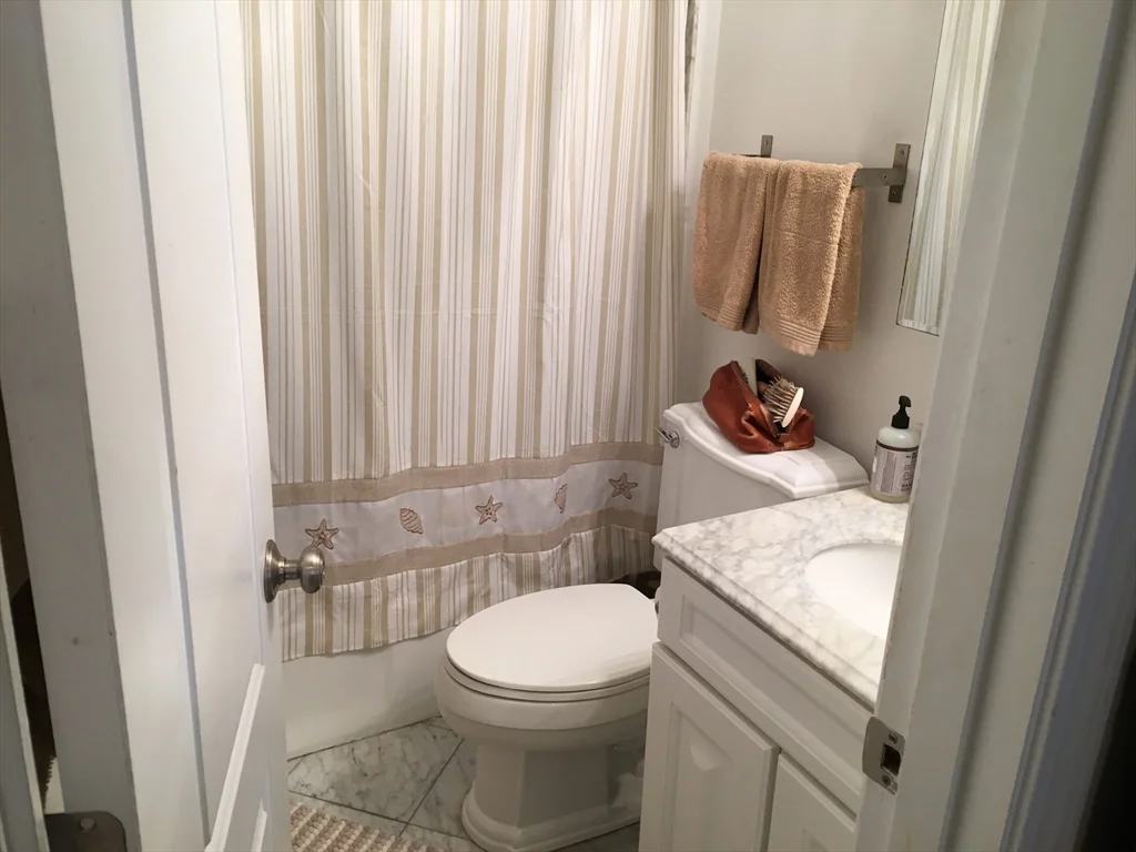 1 bed, 1 bath apartment for rent at 185 Beacon St Unit 4D, Back Bay — photo 5 of 5