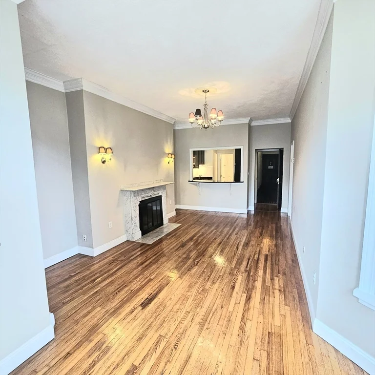 1 bed, 1 bath apartment for rent at 185 Beacon St Unit 4F, Back Bay — photo 2 of 9