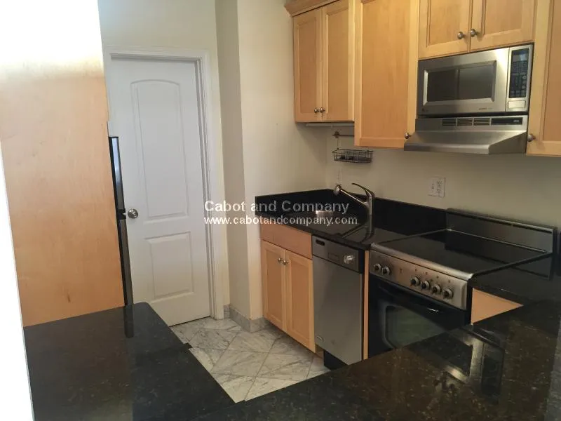 1 bed, 1 bath apartment for rent at 185 Beacon St Unit 4R, Back Bay — photo 3 of 7