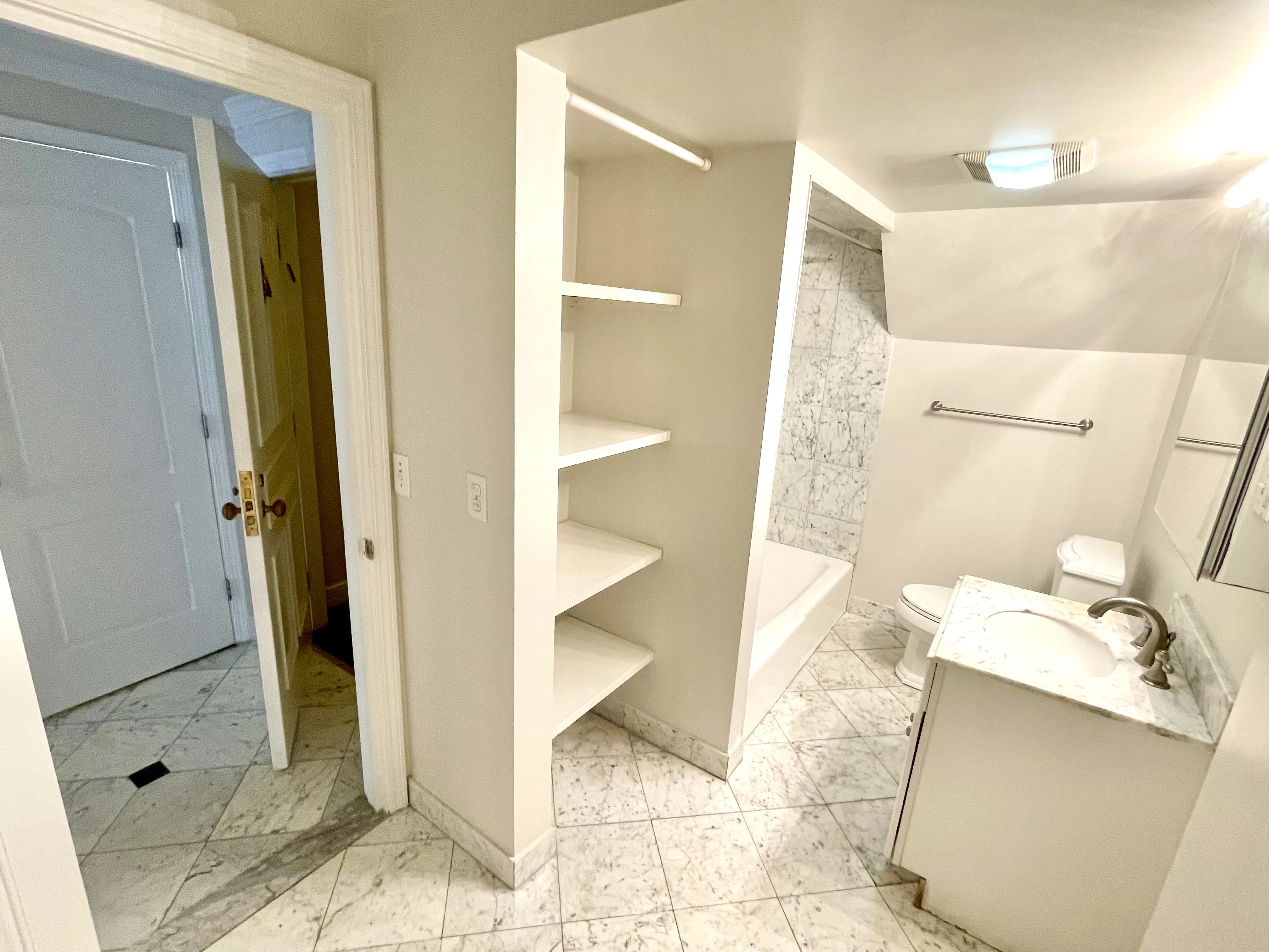 1 bed, 1 bath apartment for rent at 185 Beacon St Unit BR, Back Bay — photo 12 of 13