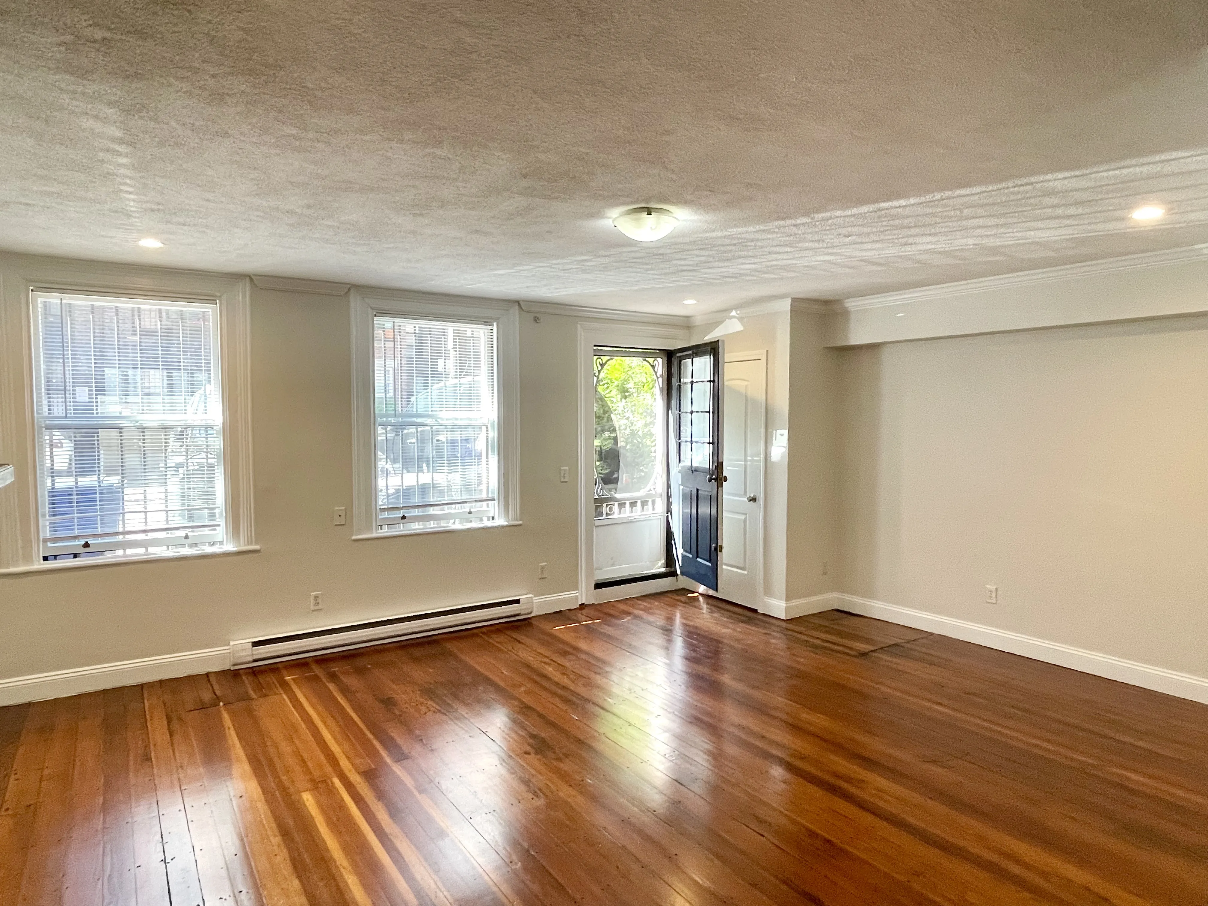 1 bed, 1 bath apartment for rent at 185 Beacon St Unit BR, Back Bay — photo 2 of 13