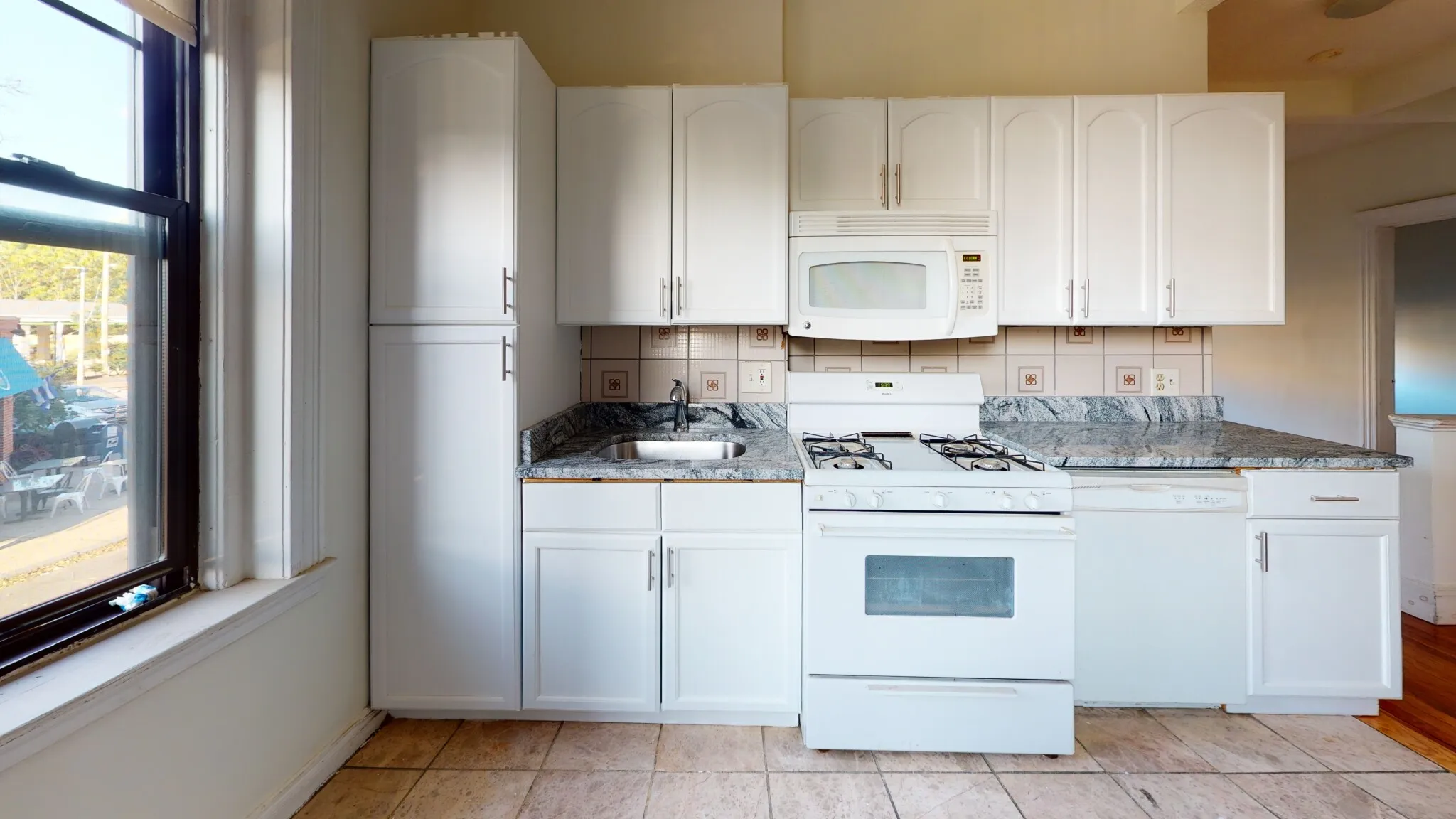 2 bed, 1 bath apartment for rent at 185 Chestnut Hill Ave Unit 5, Brighton