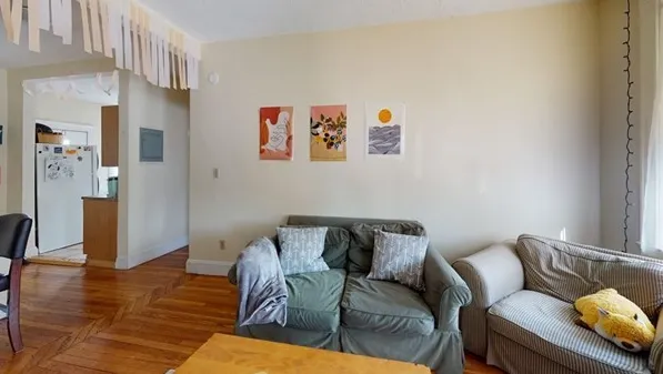 2 bed, 1 bath apartment for rent at 185 Chestnut Hill Ave Unit 5, Brighton — photo 3 of 12