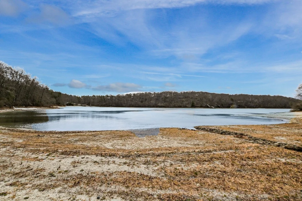 2 bed, 1 bath apartment for rent at 185 Cotuit Rd Unit 1 Juniper, Sandwich — photo 16 of 20