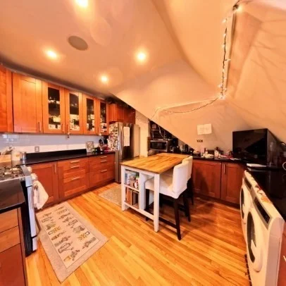 3 bed, 2 bath apartment for rent at 185 Davis Ave Unit 8, Coolidge Corner — photo 3 of 18