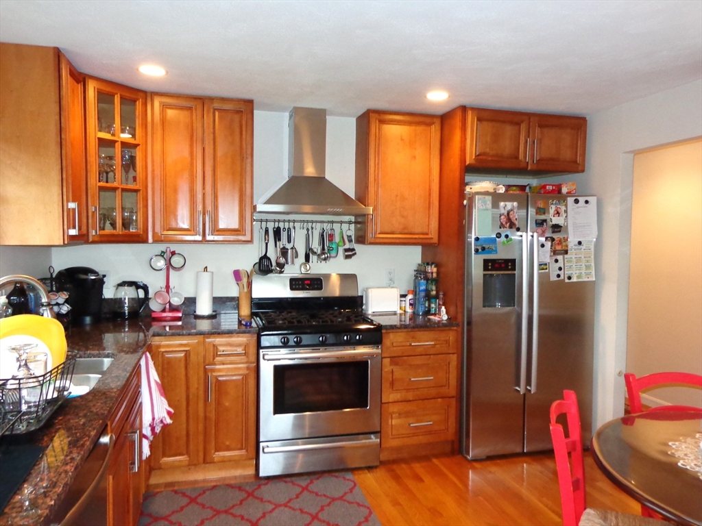 3 bed, 2 bath apartment for rent at 185 Edenfield Ave Unit 2, Watertown — photo 8 of 19