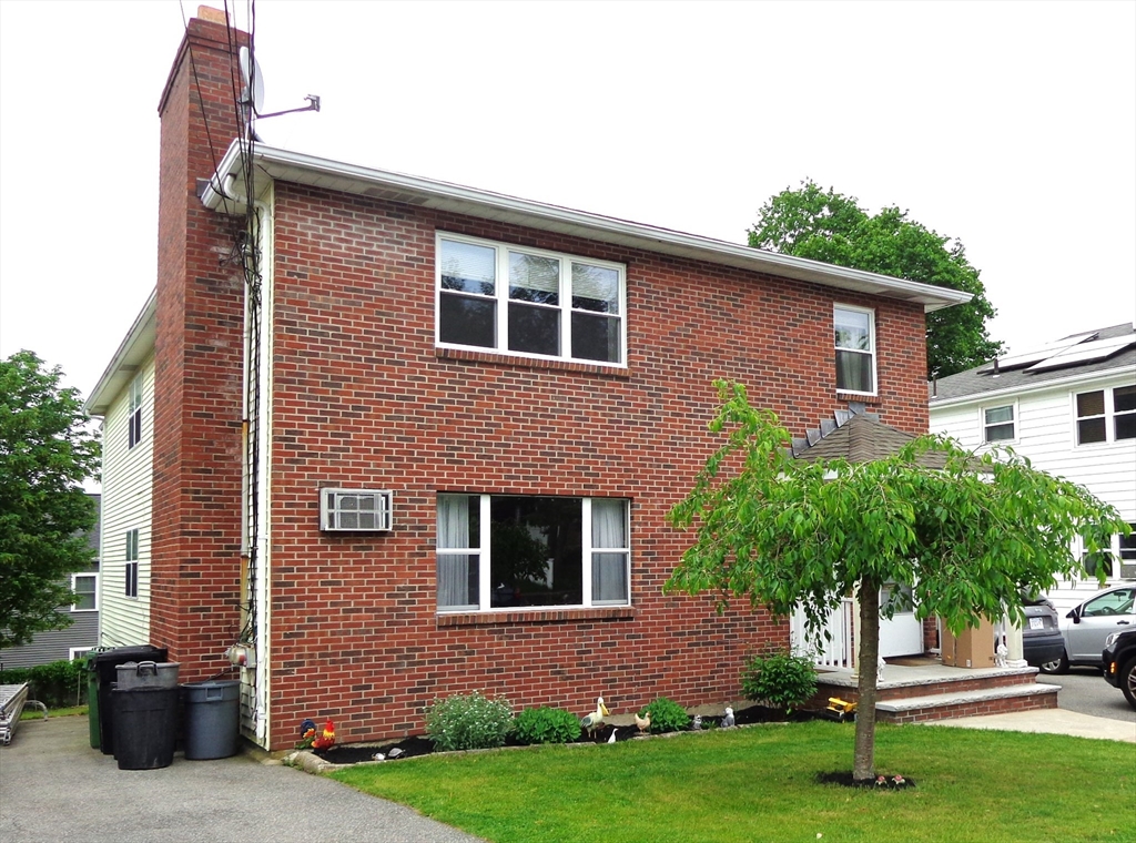 3 bed, 2 bath apartment for rent at 185 Edenfield Ave Unit 2, Watertown — photo 1 of 19