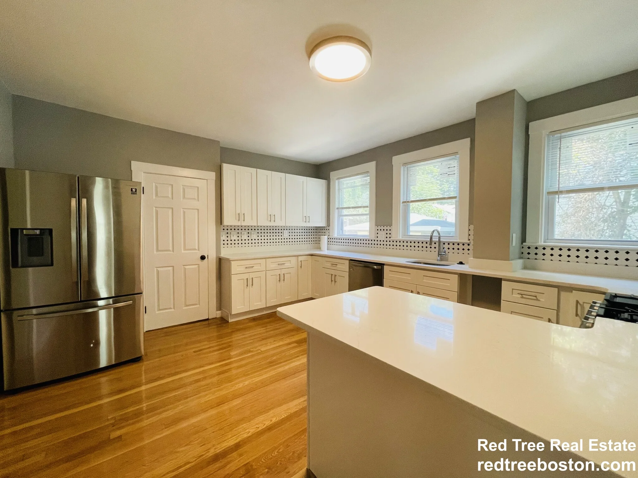 3 bed, 1 bath apartment for rent at 185 Fellsway West Unit 1, Medford