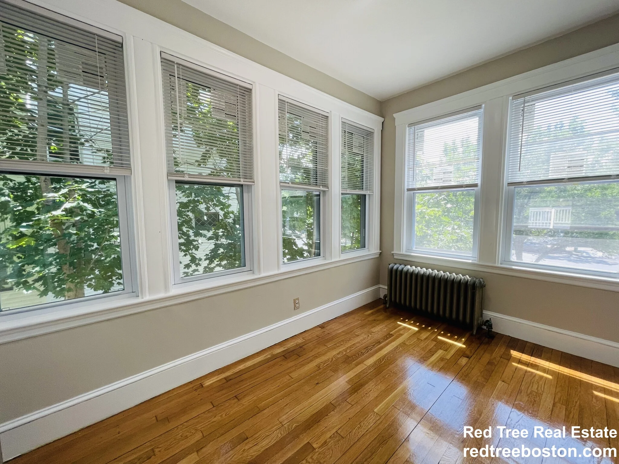 3 bed, 1 bath apartment for rent at 185 Fellsway West Unit 1, Medford — photo 5 of 16
