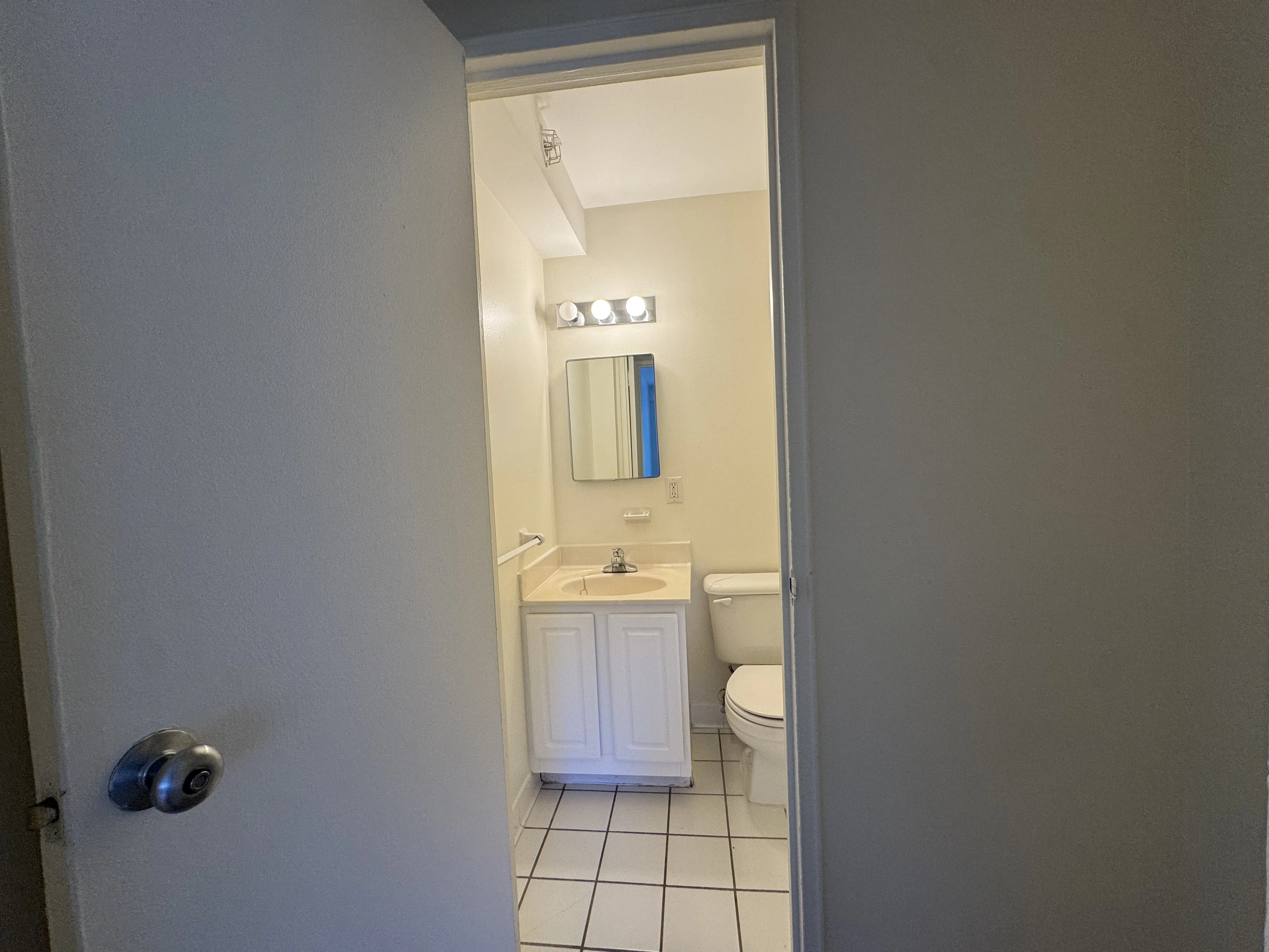 2 bed, 1.5 bath apartment for rent at 185 Freeman St Unit 416, North Brookline — photo 9 of 18